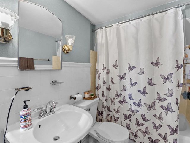 1129 S 20th STREET, Manitowoc, WI 54220