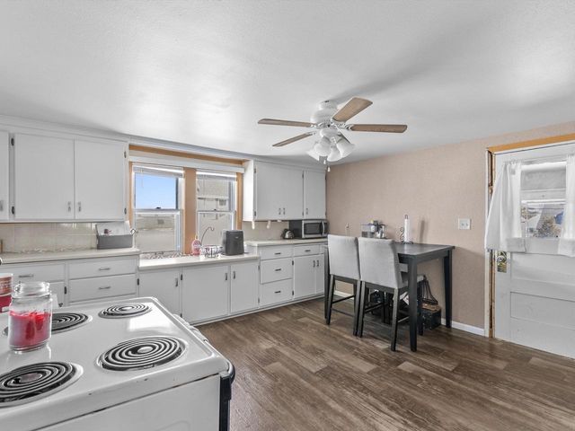 1129 S 20th STREET, Manitowoc, WI 54220