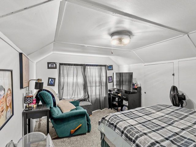 1129 S 20th STREET, Manitowoc, WI 54220