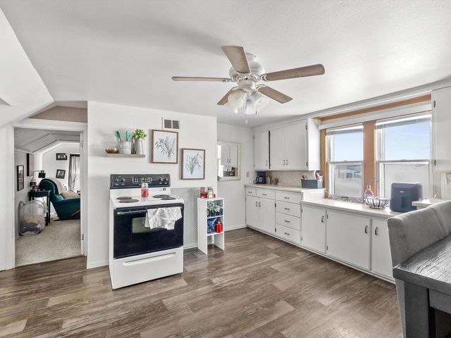 1129 S 20th STREET, Manitowoc, WI 54220