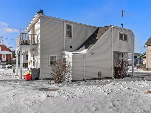 1129 S 20th STREET, Manitowoc, WI 54220