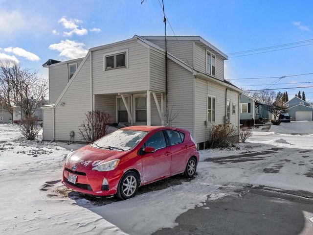 1129 S 20th STREET, Manitowoc, WI 54220