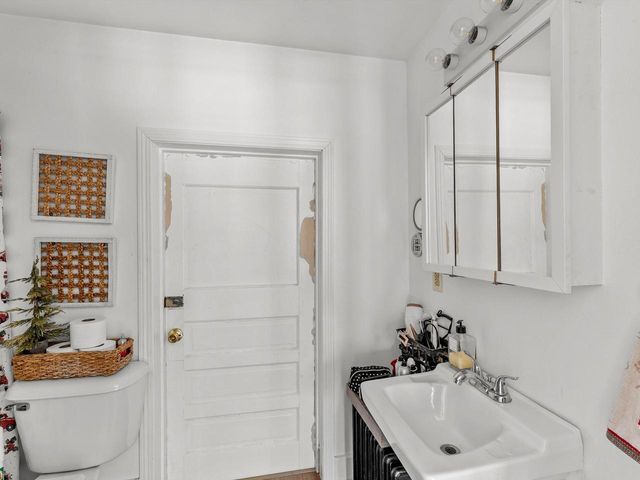 1129 S 20th STREET, Manitowoc, WI 54220