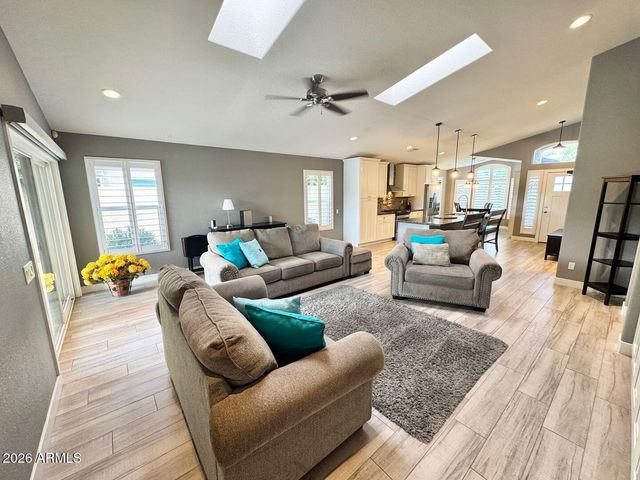 1401 W BLUE RIDGE Court, Chandler, AZ 85248