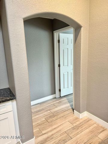 1401 W BLUE RIDGE Court, Chandler, AZ 85248