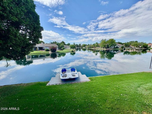 1401 W BLUE RIDGE Court, Chandler, AZ 85248