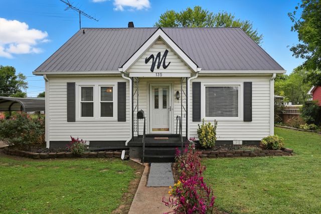 135 Main St, Mc Ewen, TN 37101