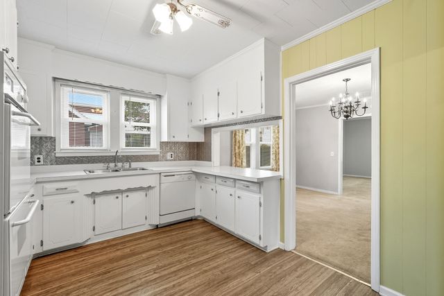 135 Main St, Mc Ewen, TN 37101