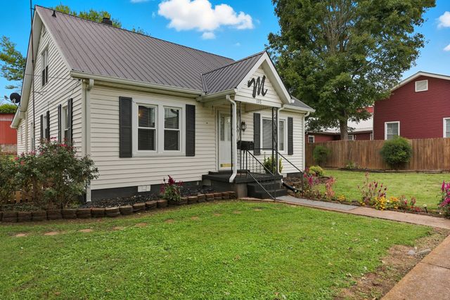 135 Main St, Mc Ewen, TN 37101