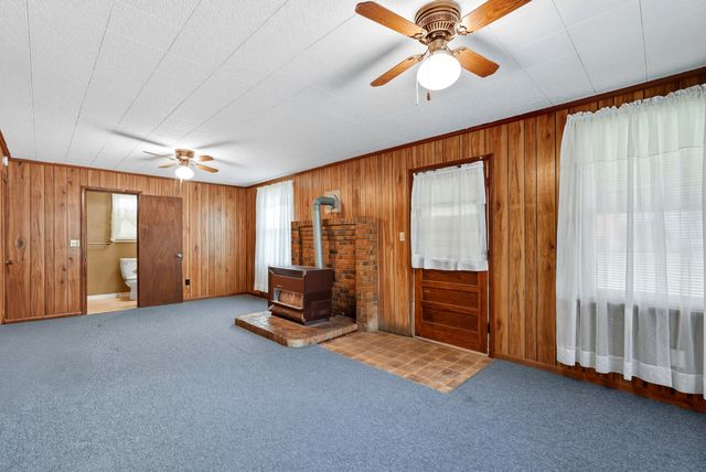 135 Main St, Mc Ewen, TN 37101