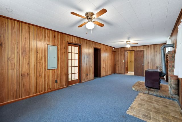 135 Main St, Mc Ewen, TN 37101