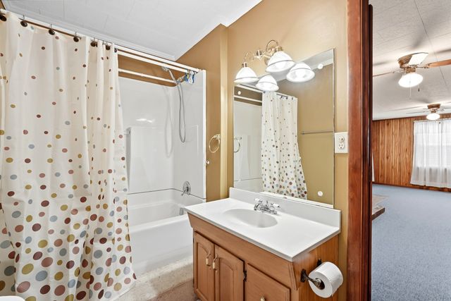 135 Main St, Mc Ewen, TN 37101