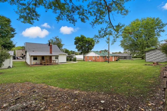 135 Main St, Mc Ewen, TN 37101