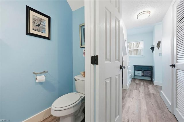 2104 Victoria CT, Carrollton, VA 23314