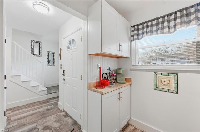 2104 Victoria CT, Carrollton, VA 23314