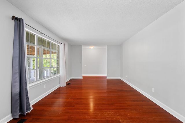 1300 Highcrest Drive, Hixson, TN 37343