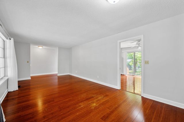 1300 Highcrest Drive, Hixson, TN 37343