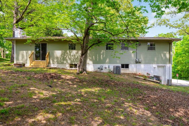 1300 Highcrest Drive, Hixson, TN 37343