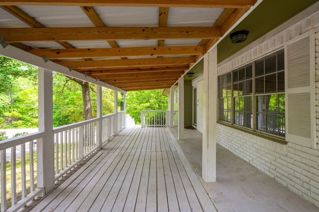 1300 Highcrest Drive, Hixson, TN 37343