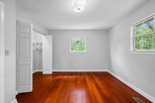 1300 Highcrest Drive, Hixson, TN 37343