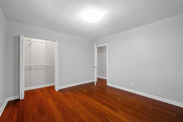 1300 Highcrest Drive, Hixson, TN 37343