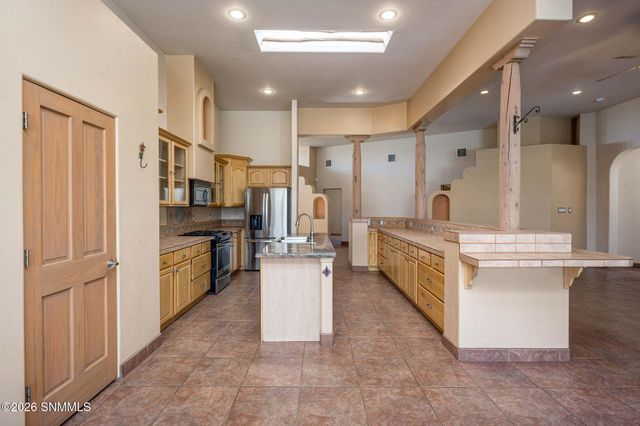 5225 Angel Fire Place, Las Cruces, NM 88011