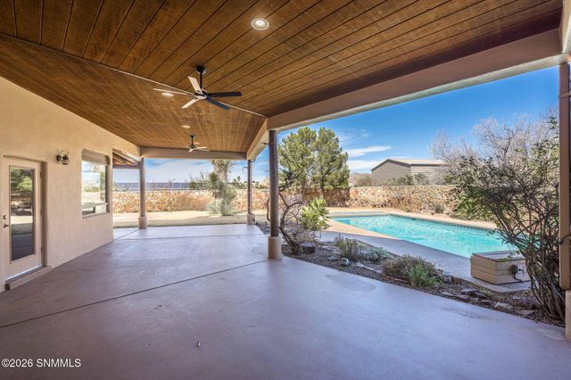 5225 Angel Fire Place, Las Cruces, NM 88011