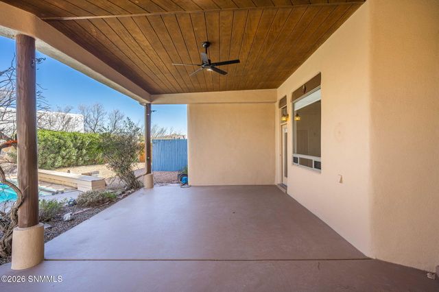 5225 Angel Fire Place, Las Cruces, NM 88011