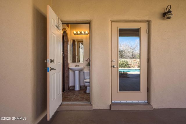 5225 Angel Fire Place, Las Cruces, NM 88011