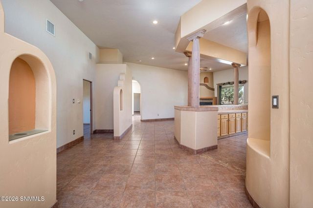 5225 Angel Fire Place, Las Cruces, NM 88011