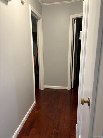 95 Horton Avenue, Valley Stream, NY 11581