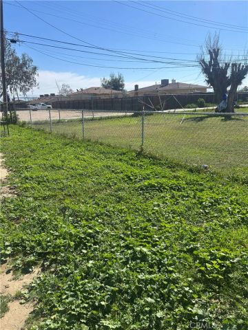 335 Clifton, Bakersfield, CA 93307