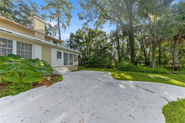 3422 E FORT KING STREET, Ocala, FL 34470