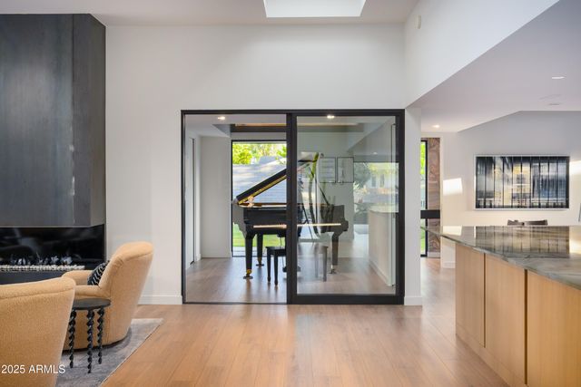 5311 E MITCHELL Drive, Phoenix, AZ 85018