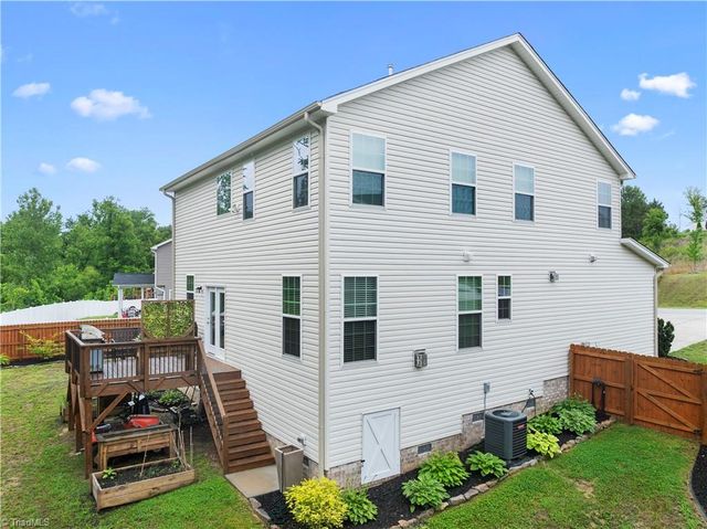 497 Mahogany Drive, Thomasville, NC 27360