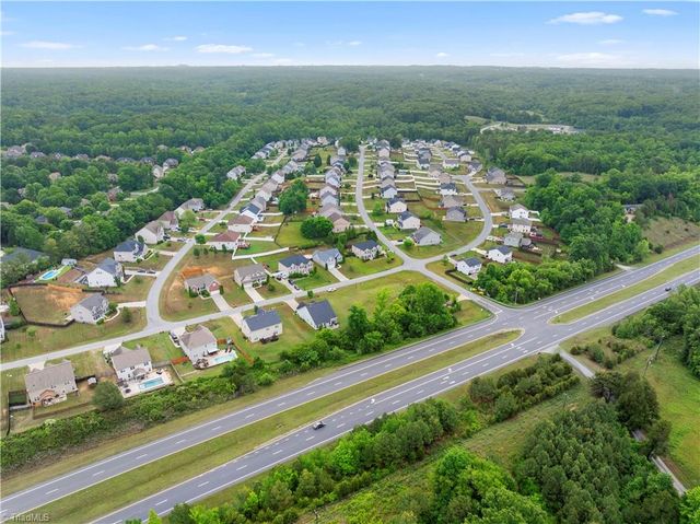 497 Mahogany Drive, Thomasville, NC 27360