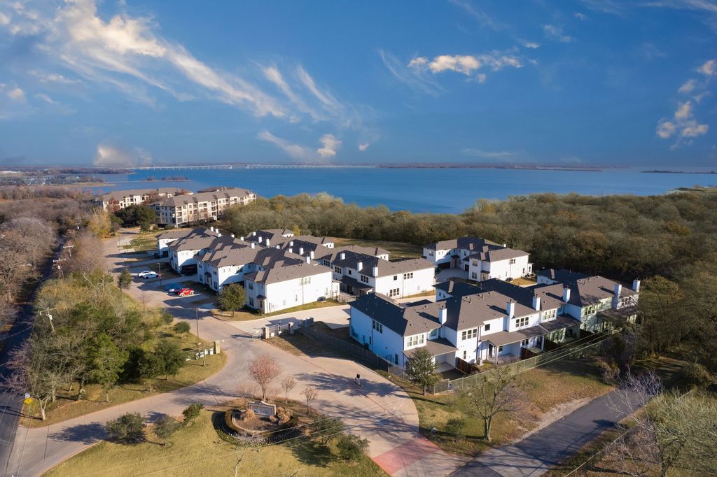 436 Waterscape Drive 1444, Lake Dallas, TX 75065