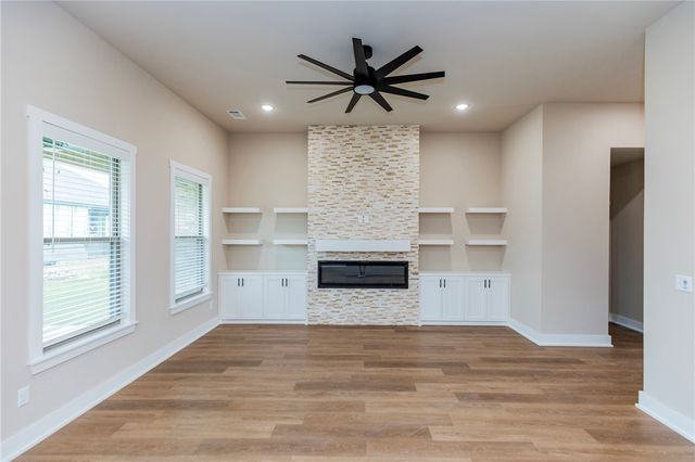 6609 SW Orange Avenue, Bentonville, AR 72713