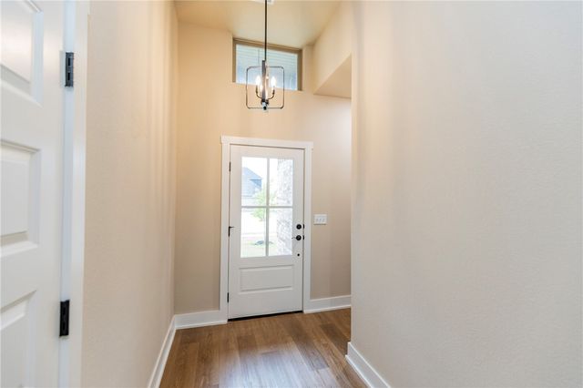 6609 SW Orange Avenue, Bentonville, AR 72713