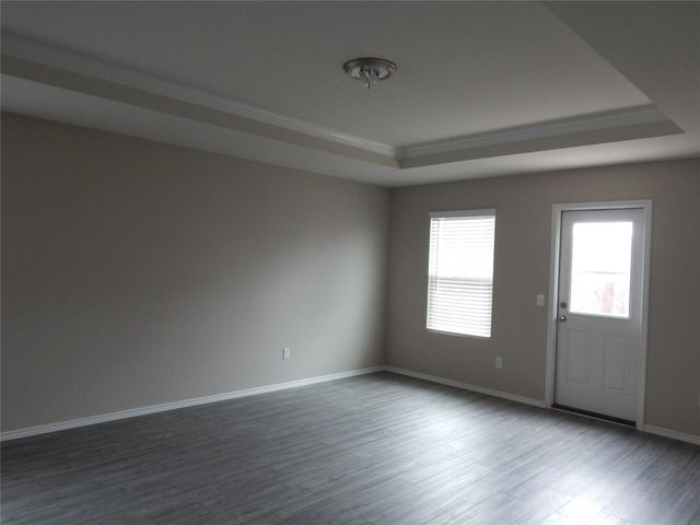 4633 Benham Drive, Fort Worth, TX 76036