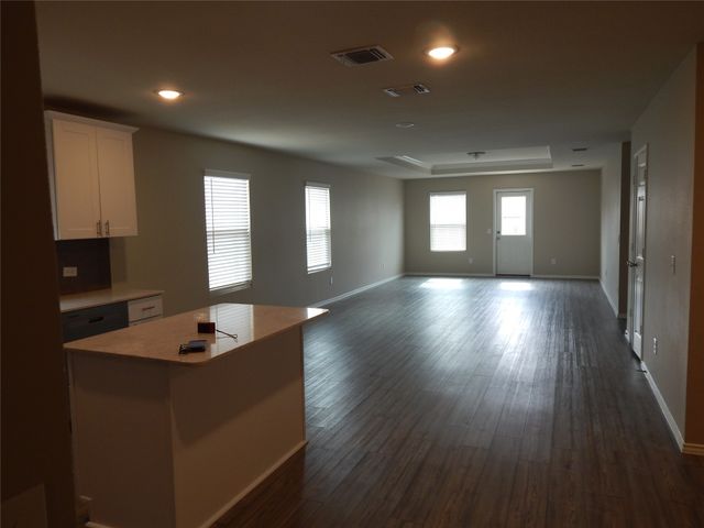 4633 Benham Drive, Fort Worth, TX 76036