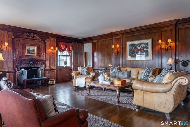 19 Seherr Thoss Drive, Litchfield, CT 06759