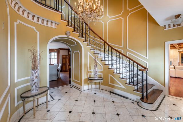 19 Seherr Thoss Drive, Litchfield, CT 06759