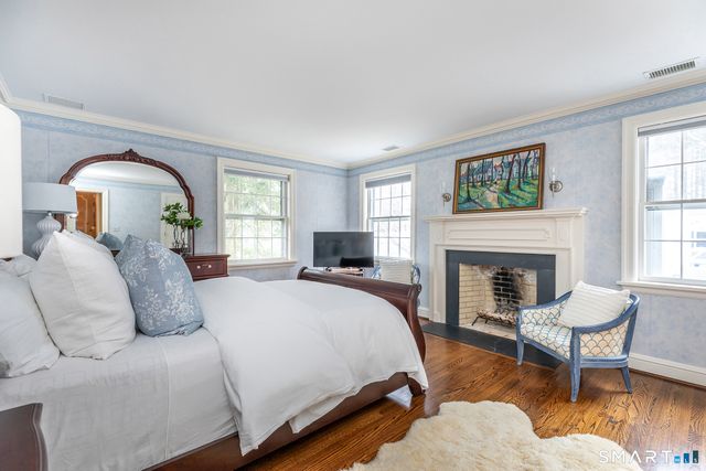 19 Seherr Thoss Drive, Litchfield, CT 06759