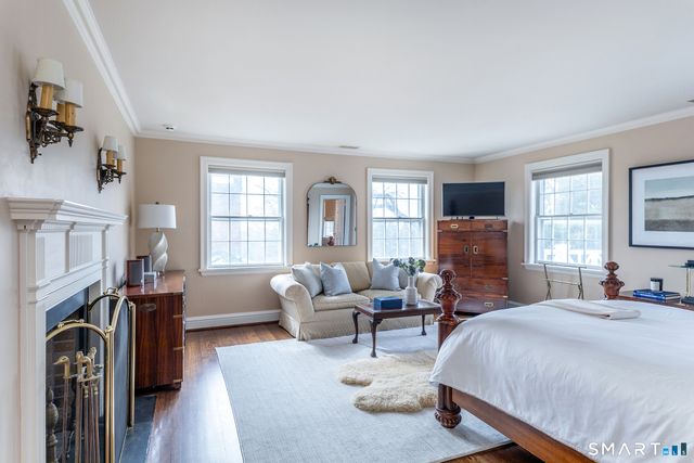 19 Seherr Thoss Drive, Litchfield, CT 06759