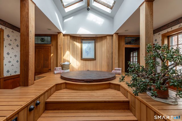 19 Seherr Thoss Drive, Litchfield, CT 06759