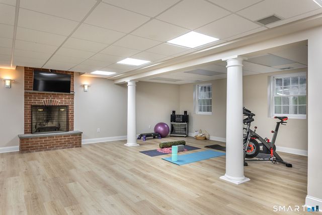 19 Seherr Thoss Drive, Litchfield, CT 06759