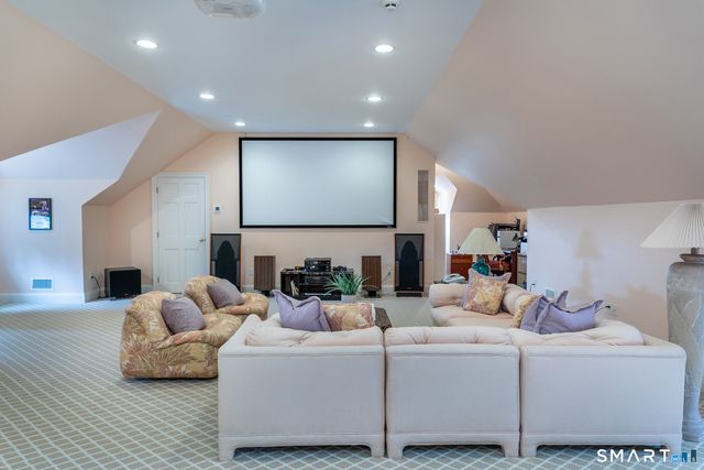 19 Seherr Thoss Drive, Litchfield, CT 06759