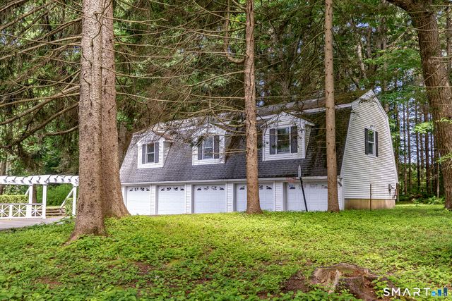 19 Seherr Thoss Drive, Litchfield, CT 06759