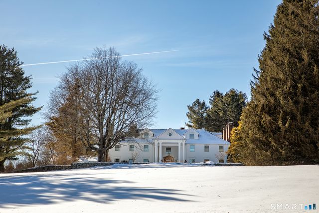 19 Seherr Thoss Drive, Litchfield, CT 06759